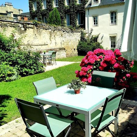 Apt Duplex Ou Plain Pied Tout Confort Plein Centre Ville Bayeux Proche Commerces, Restaurants, Avec Terrasse Privative Ou Jardin Commun Amenage Clos, Parking Gratuit A Proximite, Proche Plages Du Debarquement Eksteriør billede