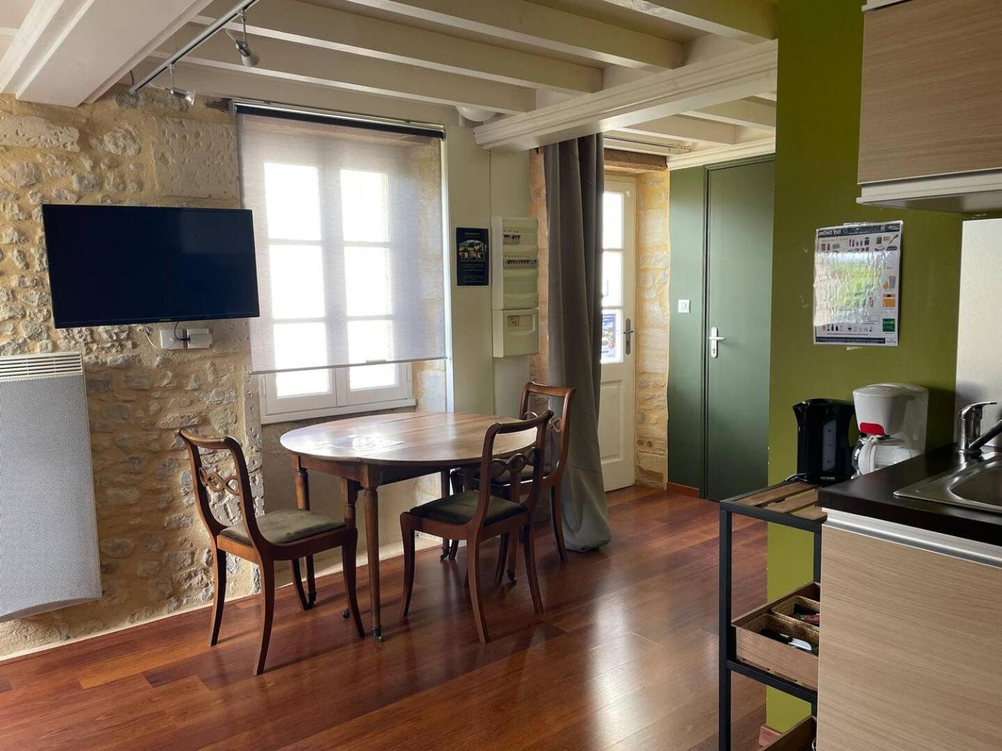 Apt Duplex Ou Plain Pied Tout Confort Plein Centre Ville Bayeux Proche Commerces, Restaurants, Avec Terrasse Privative Ou Jardin Commun Amenage Clos, Parking Gratuit A Proximite, Proche Plages Du Debarquement Eksteriør billede