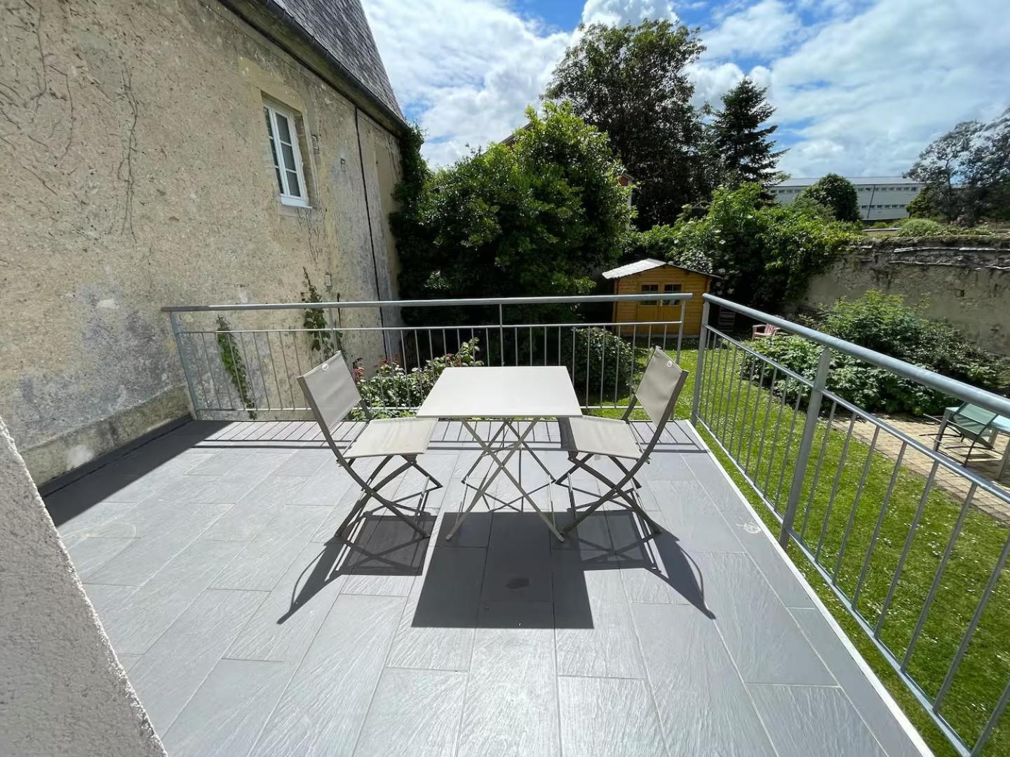 Apt Duplex Ou Plain Pied Tout Confort Plein Centre Ville Bayeux Proche Commerces, Restaurants, Avec Terrasse Privative Ou Jardin Commun Amenage Clos, Parking Gratuit A Proximite, Proche Plages Du Debarquement Eksteriør billede