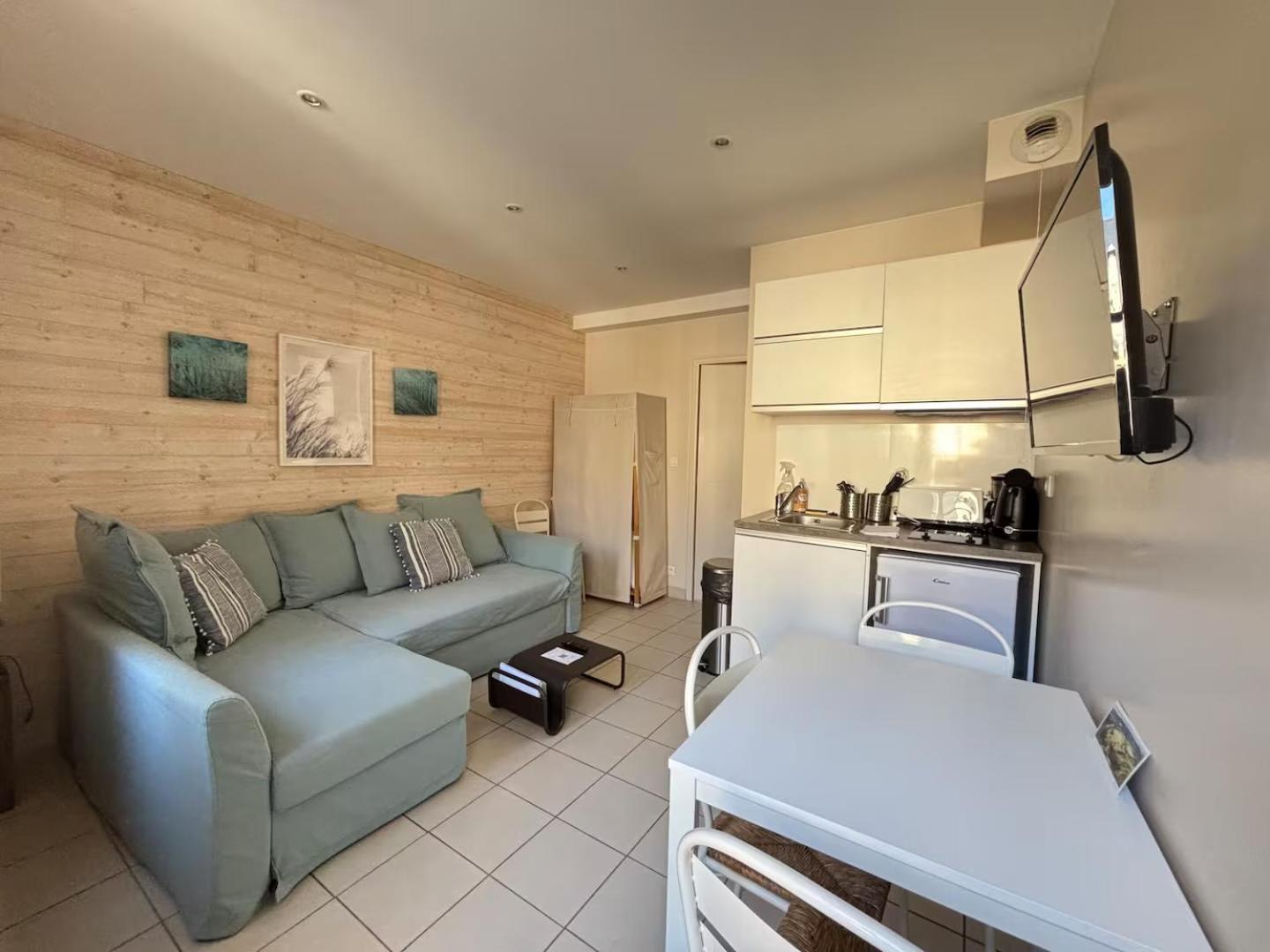 Apt Duplex Ou Plain Pied Tout Confort Plein Centre Ville Bayeux Proche Commerces, Restaurants, Avec Terrasse Privative Ou Jardin Commun Amenage Clos, Parking Gratuit A Proximite, Proche Plages Du Debarquement Eksteriør billede
