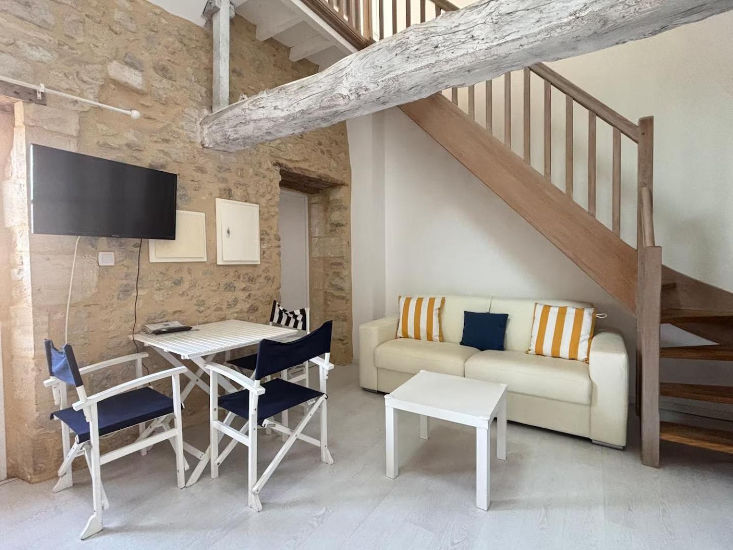 Apt Duplex Ou Plain Pied Tout Confort Plein Centre Ville Bayeux Proche Commerces, Restaurants, Avec Terrasse Privative Ou Jardin Commun Amenage Clos, Parking Gratuit A Proximite, Proche Plages Du Debarquement Eksteriør billede