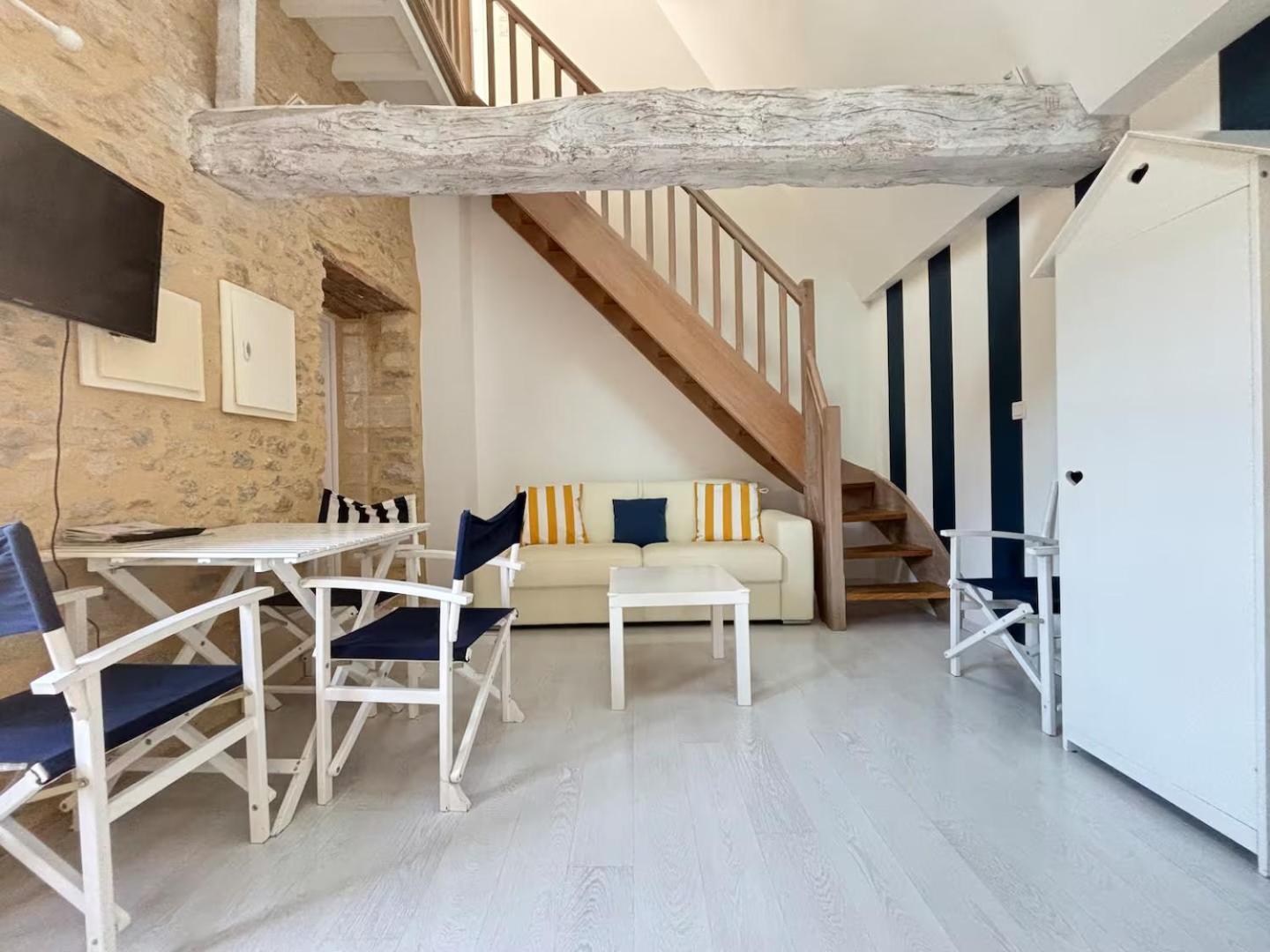 Apt Duplex Ou Plain Pied Tout Confort Plein Centre Ville Bayeux Proche Commerces, Restaurants, Avec Terrasse Privative Ou Jardin Commun Amenage Clos, Parking Gratuit A Proximite, Proche Plages Du Debarquement Eksteriør billede